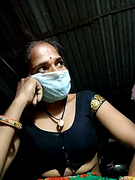 Snapshot of Hot-honi chatting on September 2025 01:36:02 PM Hot-honi online show from September 2025 01:36:02 PM