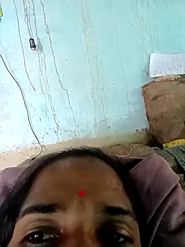 Snapshot of Hot-honi chatting on September 2025 07:59:02 AM Hot-honi online show from September 2025 07:59:02 AM