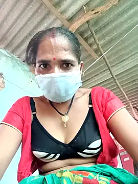 Snapshot of Hot-honi chatting on September 2025 10:48:01 AM Hot-honi online show from September 2025 10:48:01 AM