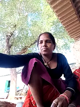 Snapshot of Hot-honi chatting on September 2025 02:32:01 AM Hot-honi online show from September 2025 02:32:01 AM