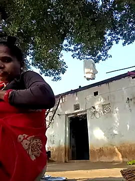 Snapshot of Hot-honi chatting on November 2025 03:10:01 AM Hot-honi online show from November 2025 03:10:01 AM