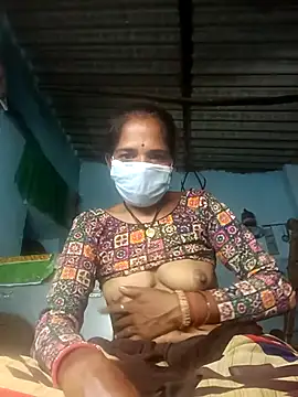 Snapshot of Hot-honi chatting on September 2025 09:53:02 PM Hot-honi online show from September 2025 09:53:02 PM