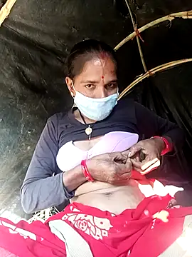 Snapshot of Hot-honi chatting on December 2025 10:17:02 AM Hot-honi online show from December 2025 10:17:02 AM