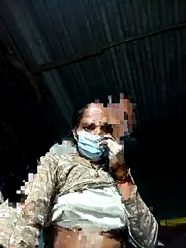 Snapshot of Hot-honi chatting on November 2025 02:55:01 PM Hot-honi online show from November 2025 02:55:01 PM