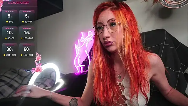 DaddysLittleSlutfox online show from October 2025 01:21:02 PM