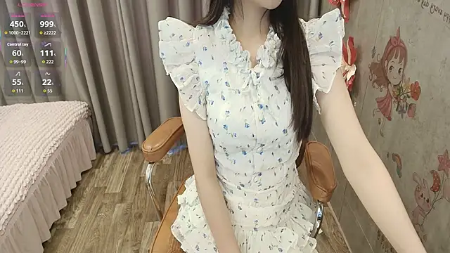 Snapshot of Bae_Gigii chatting on July 2026 12:33:02 AM Bae Gigii online show from July 2026 12:33:02 AM