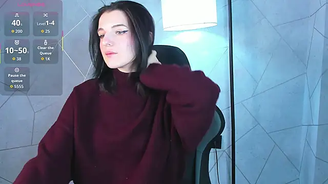 Lynn Martin online show from November 2025 01:09:01 AM