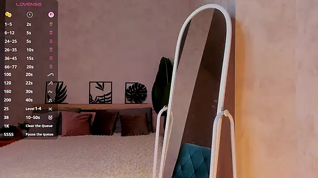 Lynn Martin online show from April 2026 04:00:01 PM