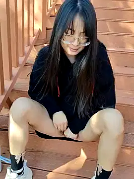 shaoshao-7758 online show from November 2025 04:02:01 AM