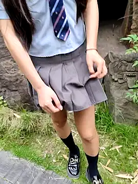 shaoshao-7758 online show from May 2026 12:05:01 AM
