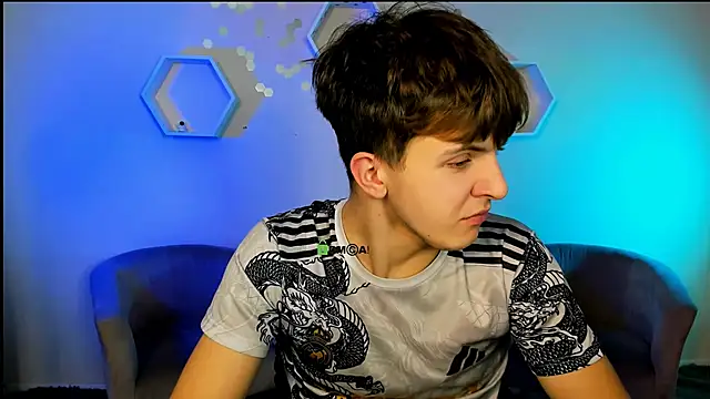 Snapshot of travis_wolf_ chatting on December 2025 08:08:02 PM travis wolf online show from December 2025 08:08:02 PM