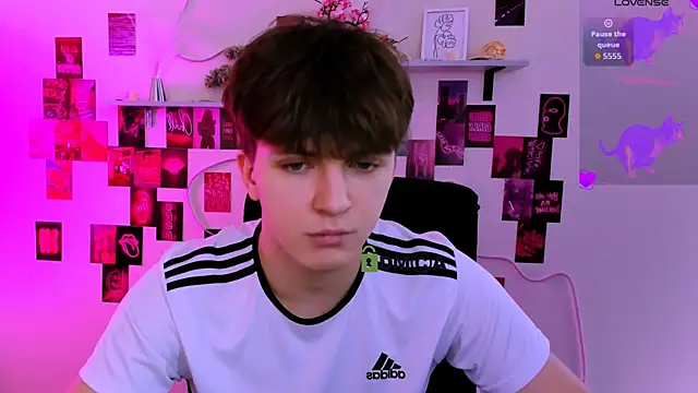 travis wolf  online show from March 2026 09:51:02 AM