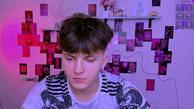 travis wolf  online show from April 2026 08:54:02 AM