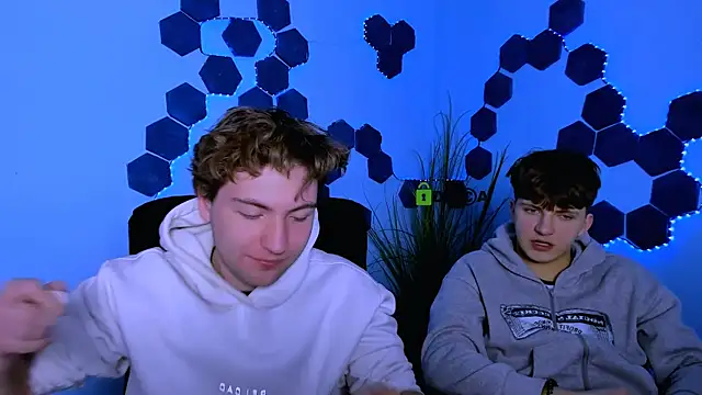 travis wolf  online show from March 2026 09:27:02 AM