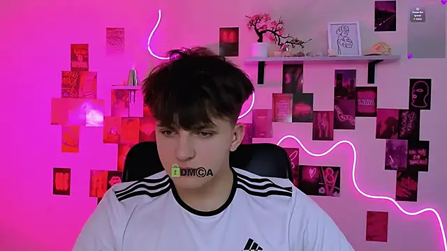 travis wolf  online show from April 2026 08:52:01 AM