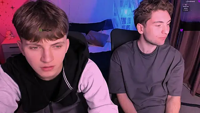 Snapshot of travis_wolf_ chatting on December 2025 08:58:01 PM travis wolf online show from December 2025 08:58:01 PM