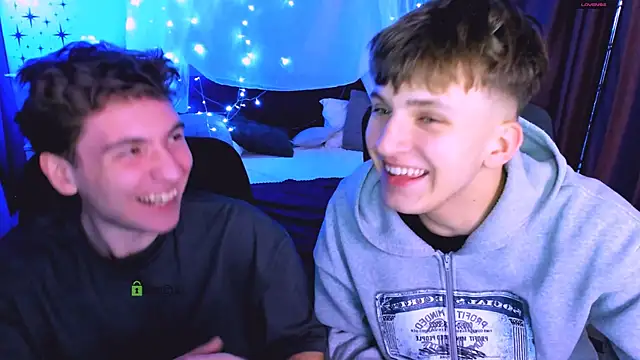 Snapshot of travis_wolf_ chatting on December 2025 08:48:01 PM travis wolf online show from December 2025 08:48:01 PM