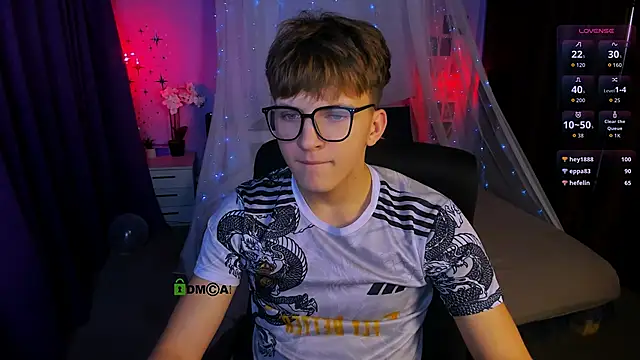 Snapshot of travis_wolf_ chatting on November 2025 08:02:02 PM travis wolf online show from November 2025 08:02:02 PM