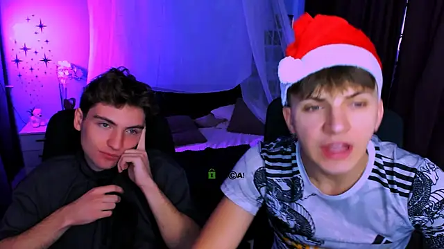 Snapshot of travis_wolf_ chatting on December 2025 08:14:01 PM travis wolf online show from December 2025 08:14:01 PM