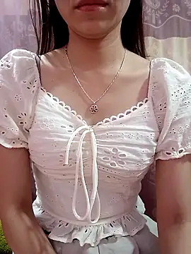 CherryBeii online show from November 2025 10:47:01 PM