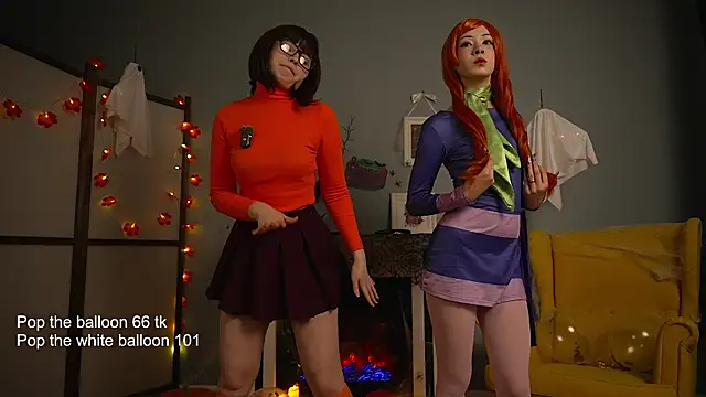 Ruminelle online show from November 2025 12:10:02 PM