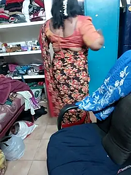 Tamil Kavitha10 online show from May 2026 10:02:02 PM
