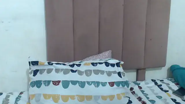 Chubby Queenx255 online show from October 2025 06:23:01 AM