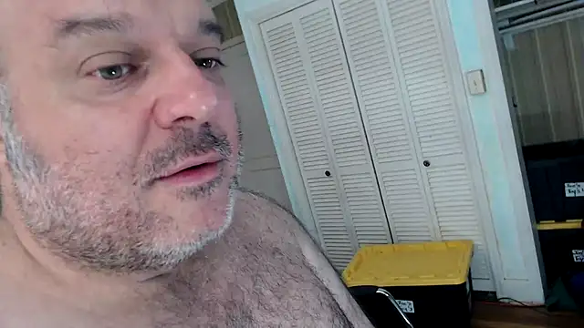 Snapshot of bullmusclejoe chatting on May 2026 09:03:02 PM bullmusclejoe online show from May 2026 09:03:02 PM