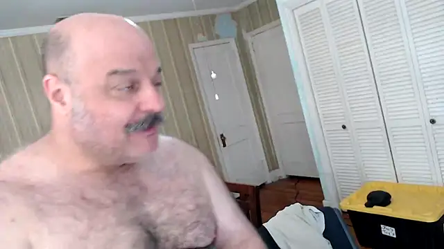 Snapshot of bullmusclejoe chatting on May 2026 05:21:02 PM bullmusclejoe online show from May 2026 05:21:02 PM