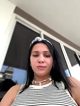 Snapshot of VendiMur chatting on November 2025 01:59:02 AM VendiMur online show from November 2025 01:59:02 AM