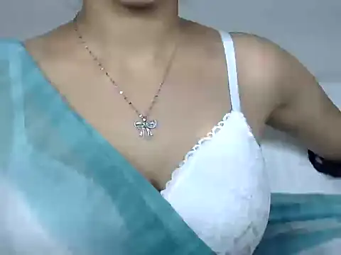 Snapshot of Riva_arora01 chatting on November 2025 11:04:02 AM Riva arora01 online show from November 2025 11:04:02 AM