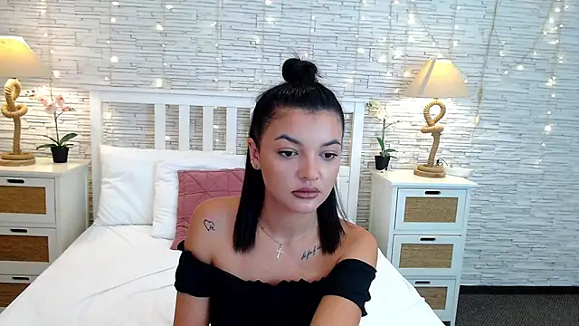 Snapshot of JasminLevi chatting on September 2025 04:35:02 AM JasminLevi online show from September 2025 04:35:02 AM