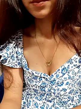 Snapshot of siya_rani67 chatting on October 2025 06:53:02 PM siya rani67 online show from October 2025 06:53:02 PM