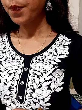 Snapshot of siya_rani67 chatting on October 2025 12:02:01 PM siya rani67 online show from October 2025 12:02:01 PM