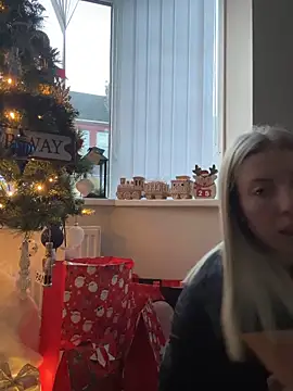 Snapshot of CheekyChelseaX chatting on November 2025 03:35:02 PM CheekyChelseaX online show from November 2025 03:35:02 PM