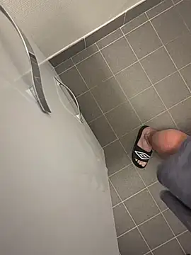 NuclearValue40 online show from February 2026 07:35:02 PM