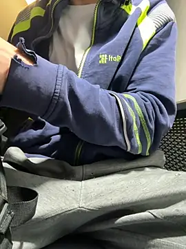 Snapshot of 420boy__ chatting on November 2025 09:51:02 PM 420boy online show from November 2025 09:51:02 PM