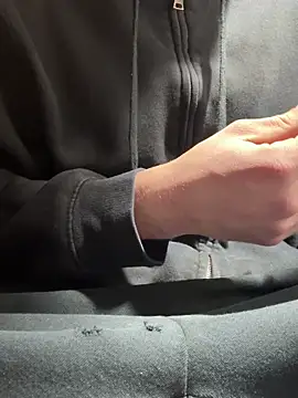 Snapshot of 420boy__ chatting on November 2025 09:29:01 PM 420boy online show from November 2025 09:29:01 PM