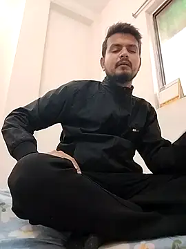 7incpink online show from December 2025 04:01:01 AM