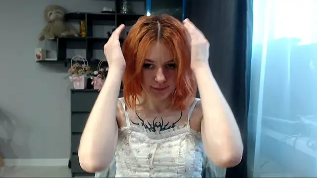  Elina   online show from September 2025 03:57:01 AM