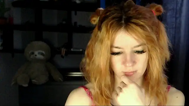   Elina   online show from October 2025 04:49:02 AM