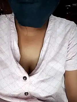 Snapshot of SindhuHappy chatting on September 2025 01:33:01 PM SindhuHappy online show from September 2025 01:33:01 PM