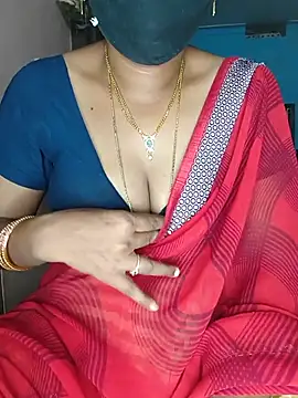Snapshot of SindhuHappy chatting on June 2026 11:32:01 PM SindhuHappy online show from June 2026 11:32:01 PM