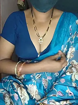 Snapshot of SindhuHappy chatting on June 2026 11:42:01 PM SindhuHappy online show from June 2026 11:42:01 PM