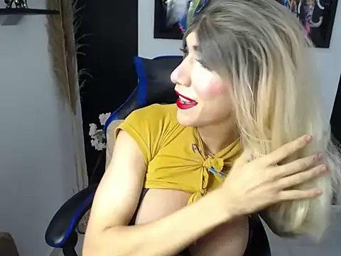 laura fit online show from October 2025 12:31:02 PM