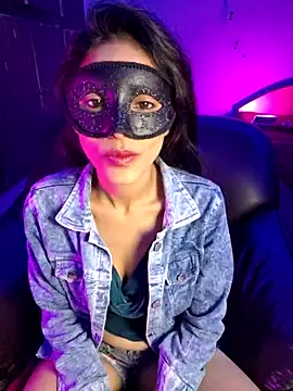 royeoy22 online show from November 2025 12:38:01 PM