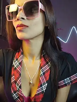 Snapshot of royeoy22 chatting on April 2026 04:18:01 AM royeoy22 online show from April 2026 04:18:01 AM