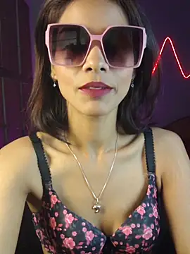 Snapshot of royeoy22 chatting on May 2026 06:51:01 AM royeoy22 online show from May 2026 06:51:01 AM