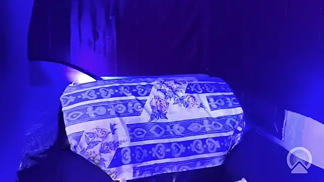 royeoy22 online show from October 2025 11:53:02 AM