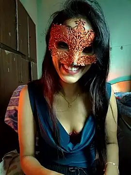 royeoy22 online show from October 2025 12:07:02 PM